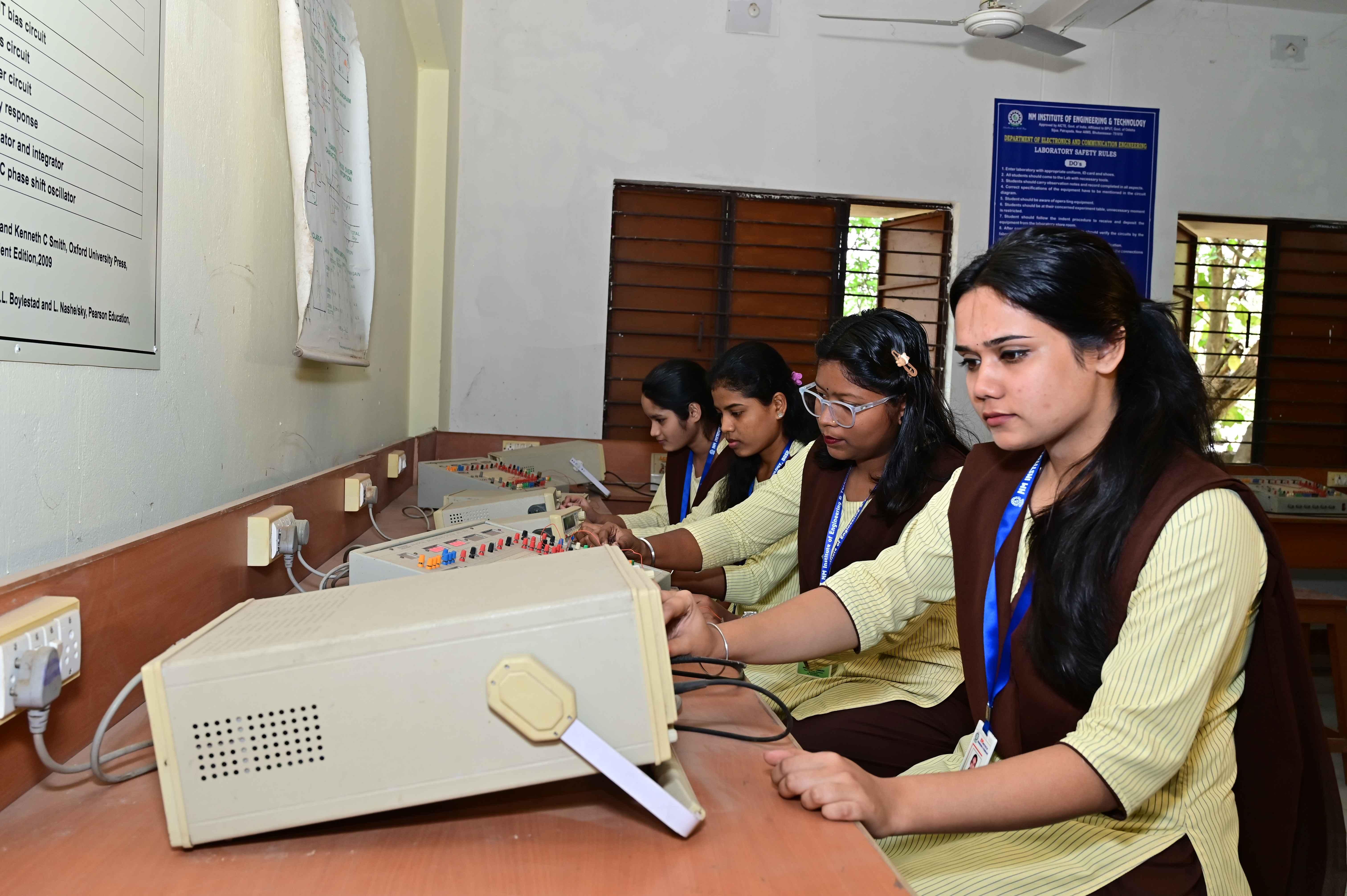 NMIET Class Room & Labs photo 3